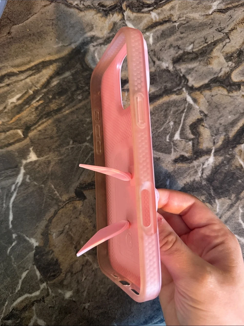 Pink checkered loopy case